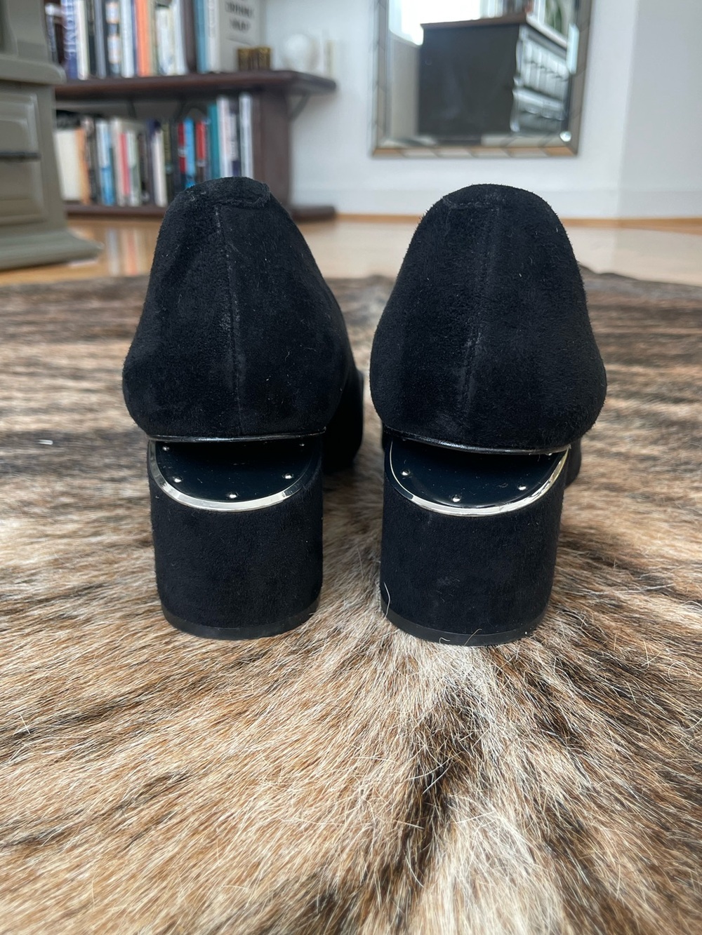 Alexander Wang Simona Black Suede Cutout Block Heel Pumps EU 39.5 / US 8.5 - 9 - Picture 2 of 6